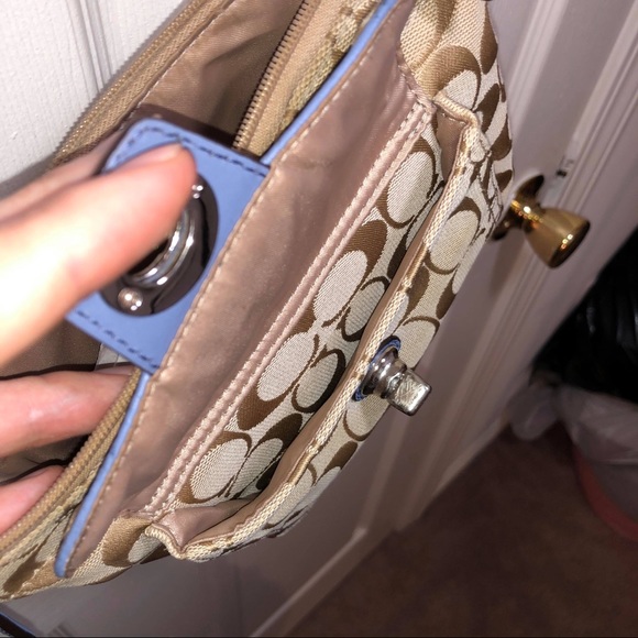 Coach Crossbody Purse with Turnlock - Picture 5 of 7